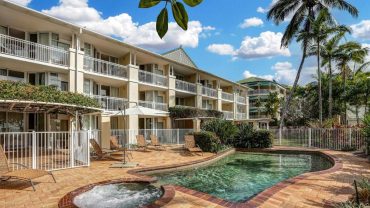 Trinity Beachfront Holiday Accommodation cairns airport transfers